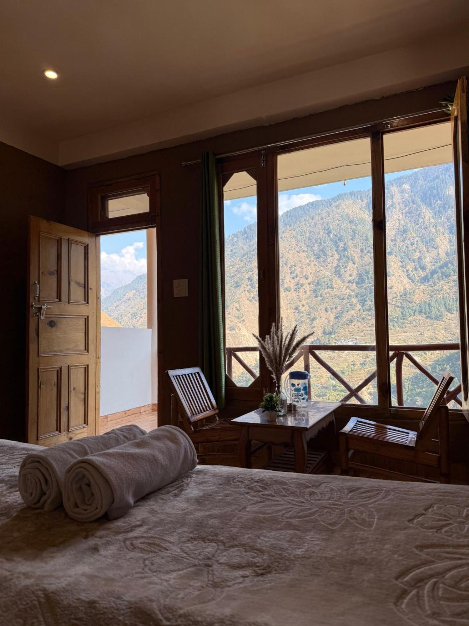 The Void - Tirthan Valley Gushaini Exterior photo